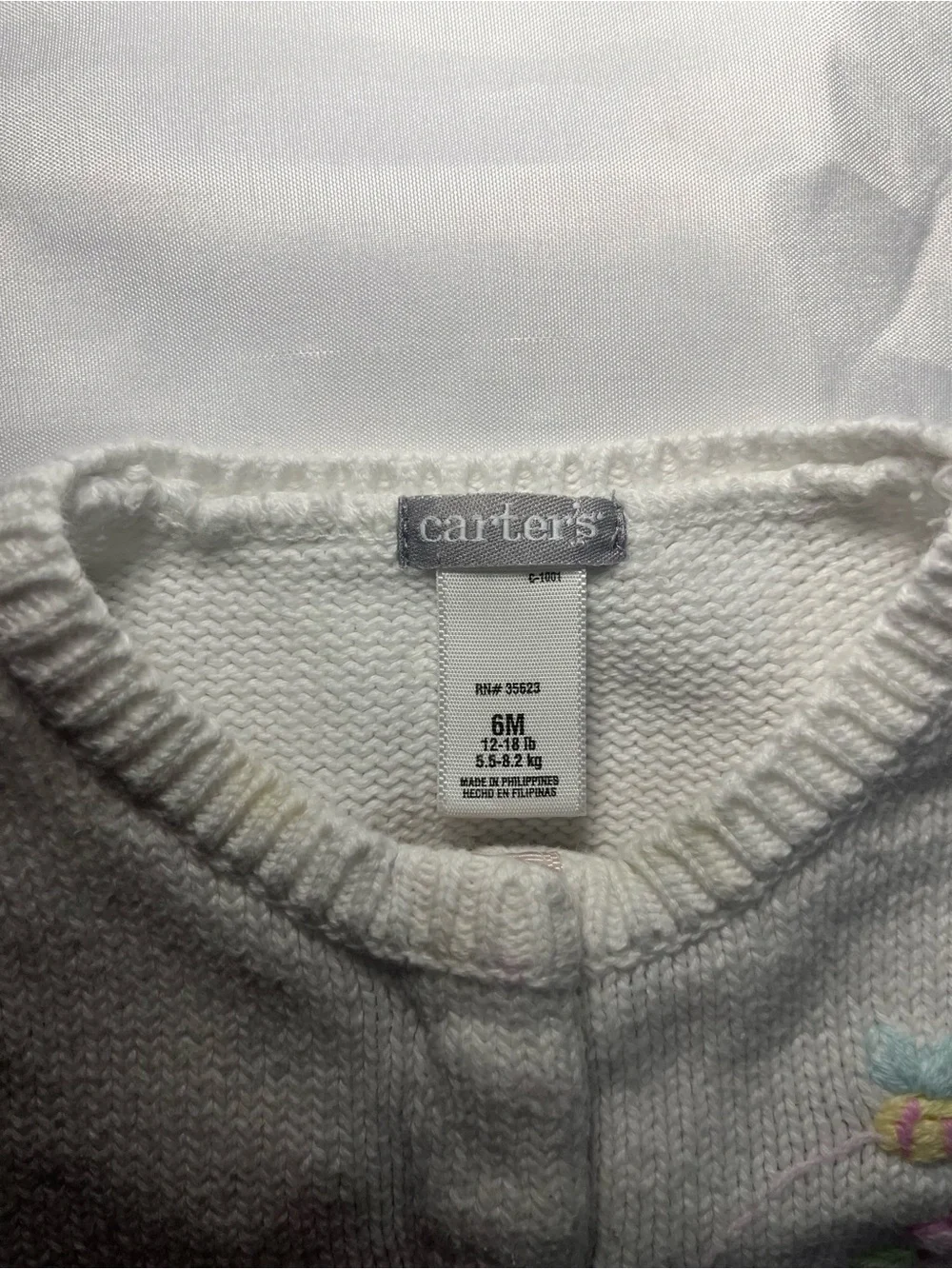 Vintage Carter’s Girls Sweater Size 6M White Pink Green Pastel Daisies Knit